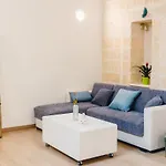 Convivo Palazzo Galateo דירה לצ'ה