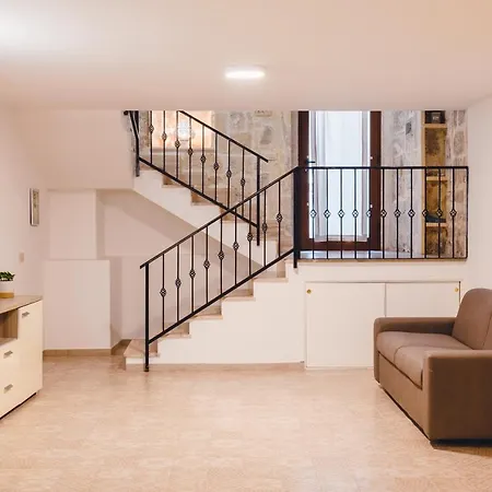 Convivo Palazzo Galateo דירה